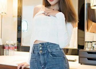 Feilin嗲囡囡 – 迷失在潘琳琳ber的写真集里，每一幅少女影像都是一段小趣事，原图不禁让我玩味良久。