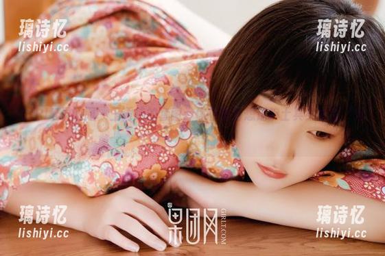 GIRLT果团网 - 王语纯的套图：你有没有想过护士其实也会‘秀’？