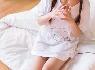 GIRLT果团网 – 莫雅琪的夏天写真集：点击下载，夏天哪去了？