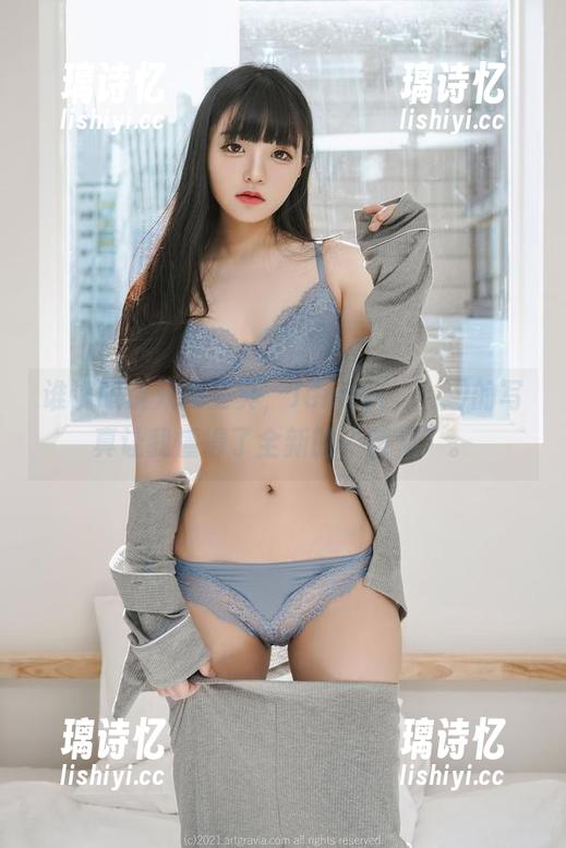 谁说眼镜只是工具，Jenny(정제니)的写真让我懂得了全新的“萌力”。