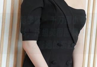 MFStar模范学院 – 千万别小看SiByl李思宁的白衬衫，这组美图图集中藏着些许不那么普通的东西。