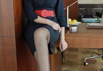 MFStar模范学院 – SiByl李思宁专属校园探险：让人怀念又疑惑的作品集，敢不敢下载？