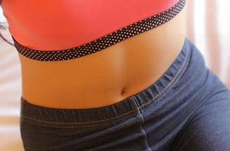 ROSI写真 – 杨晨晨这组写真，我已经把女孩的每一个姿态当成了壁纸，哈哈。