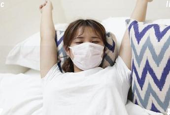 来自ROSI的嫩学妹制服，清纯却又不失可爱，图包等你下载！