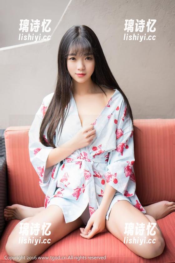 TGOD推女神-赵伊彤 TGOD推女神 - 最新套图震撼登场,瞧瞧赵伊彤那一脸的无辜可爱!