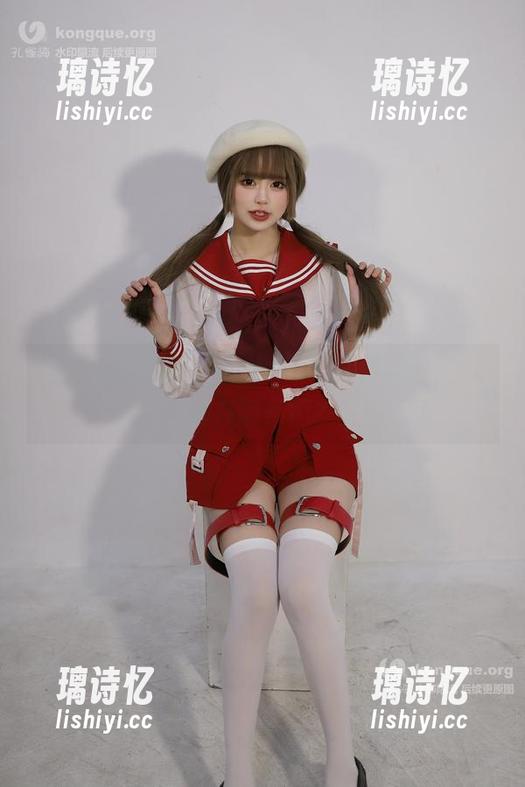 Tina很妖孽呀的在线写真圣诞探索，麋鹿躲在哪条街？