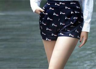TuiGirl推女郎 – 私拍图包里的土豆姐：隐约的内衣故事