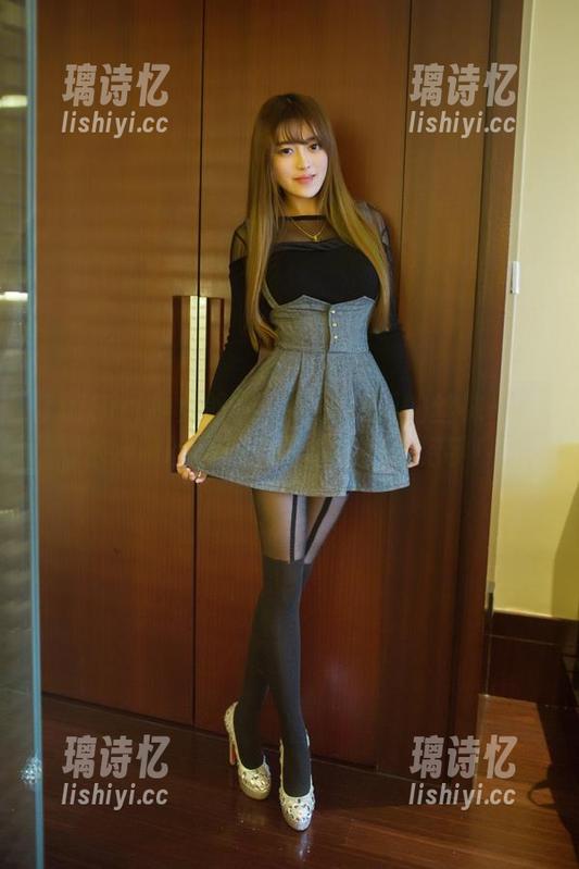 TuiGirl推女郎-木婉晴 TuiGirl推女郎 - 滑稽又美丽的丝袜——木婉晴的最新作品集在向你招手!