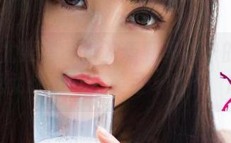 UGirls尤果网 – 每次看到李思宁的定制写真，我就想摸她的美足…哦不，欣赏。