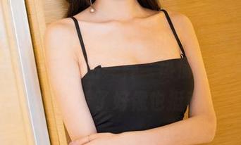XIAOYU语画界 – 程开心的火热夏日合集，照片里似乎透出一种“热情过了头”的感觉？看了好像也挺爽。