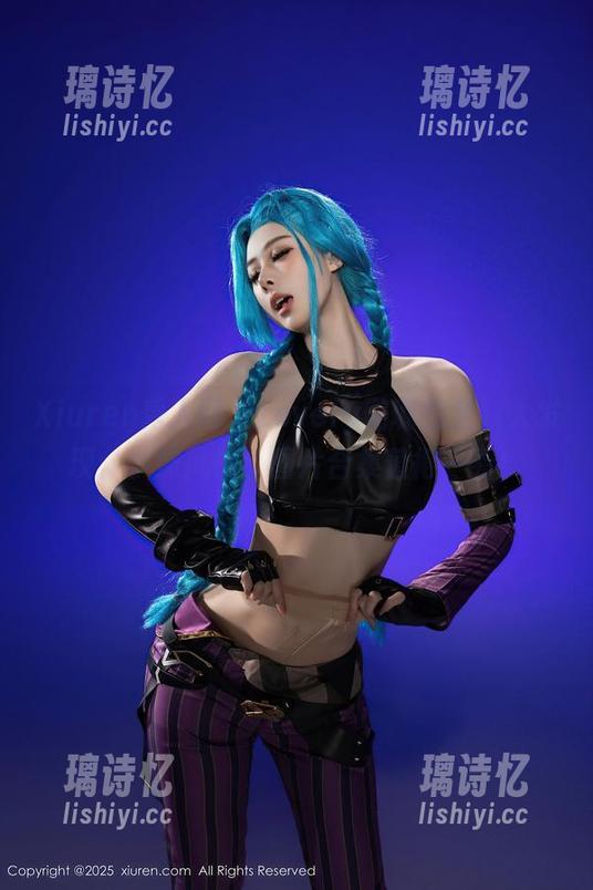 Xiuren秀人网-Lovely璐璐 Xiuren秀人网 - Lovely璐璐的全新大发现:学妹风情,图片合集值得一看!