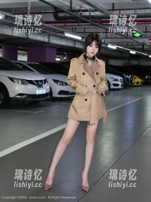 Xiuren秀人网-fairy如歌 Xiuren秀人网 - 哇,更新fairy如歌的吊带照,图片中总有一种天真无邪,却又隐约带点不乖的气息!