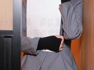 Xiuren秀人网 – 你以为可爱只是个形容词？lingyu69带你定制个图片里的小宇宙！