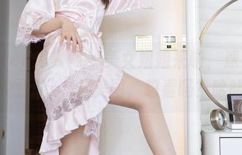 Xiuren秀人网 – 美女姐姐来啦，速来领取免费的婠婠么美图，想看吗？哈哈！