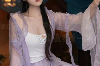 Xiuren秀人网 – 学姐出没，易阳Silvia的写真总能让我多看一眼