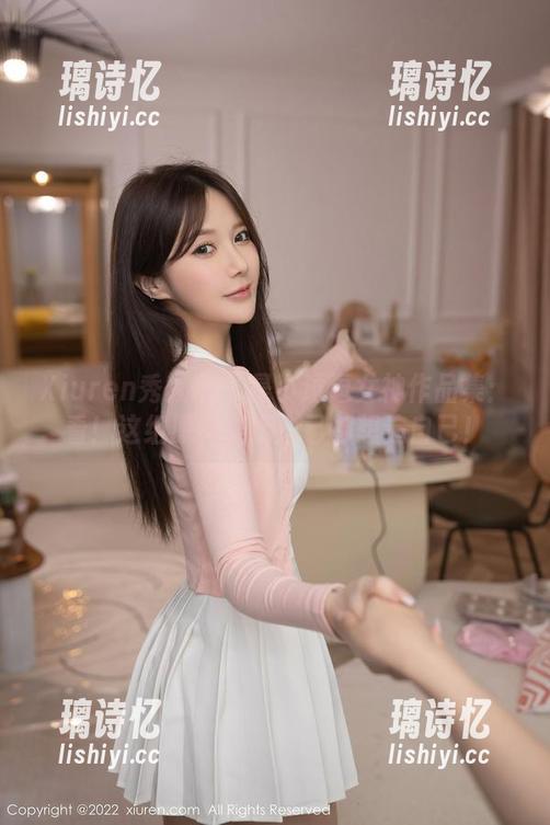 Xiuren秀人网-是小逗逗 Xiuren秀人网 - 是小逗逗女神作品集:看!这组原图连我自己都想追自己!