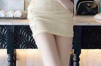 Xiuren秀人网 – 瑶啊摇的瑶的丝袜写真集，高清到让人不知该怎么形容。