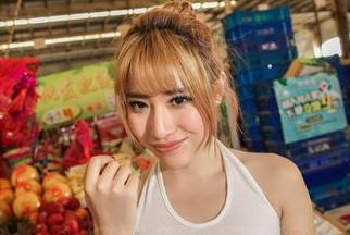 aiss – 索菲与滑板–碰撞的写真精选，别诱惑我再学滑板了！