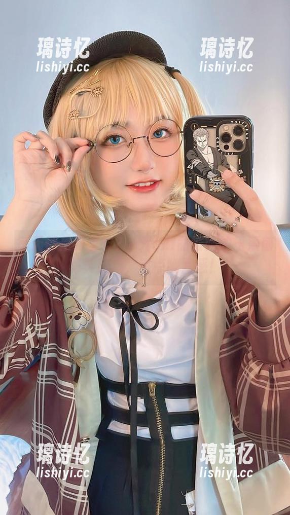 roroki骷髅姬 每天都是万圣节?roroki骷髅姬的玉藻前写真精选,带点幽默感!