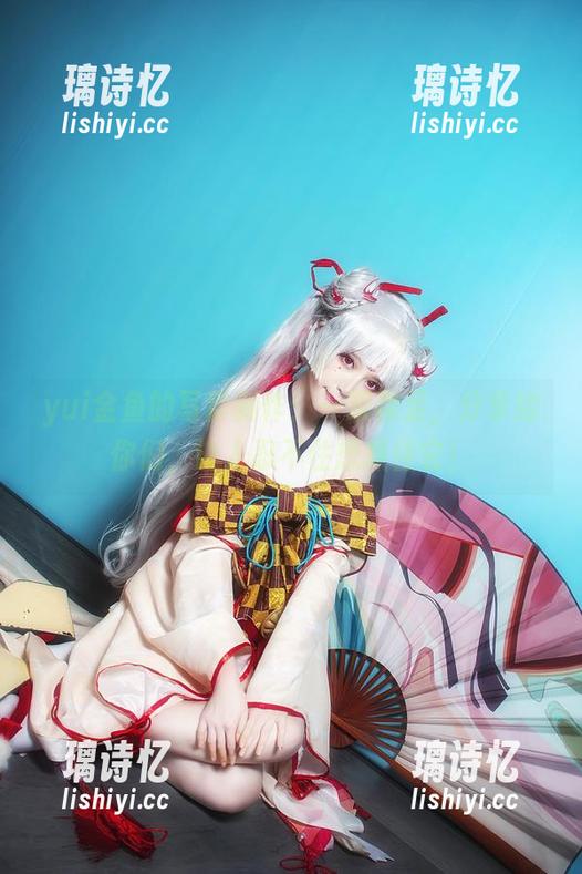 yui金鱼 yui金鱼的写真新作:一双裸足,分享给你们,让人忍不住想抓住它!