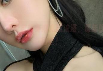 微密圈 – 不爱笑的赛琳私藏浪漫，最新图片横空出世！