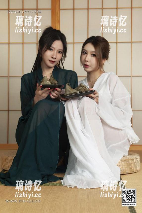 丽柜-黄芬 丽柜 - 黄芬作品集:秘书写真,不经意的优雅藏在每个姿势里。