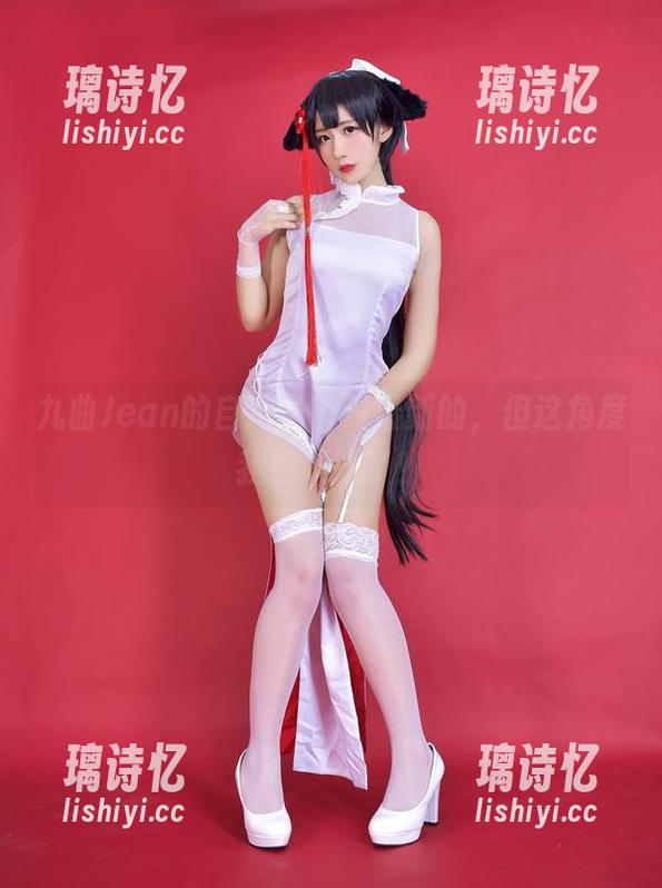 九曲Jean 九曲Jean的自拍虽说是最新的,但这角度我也是服了!