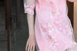 初夏女神 – 下载环环的白衬衫，保证免费度假，不带走任何行李！
