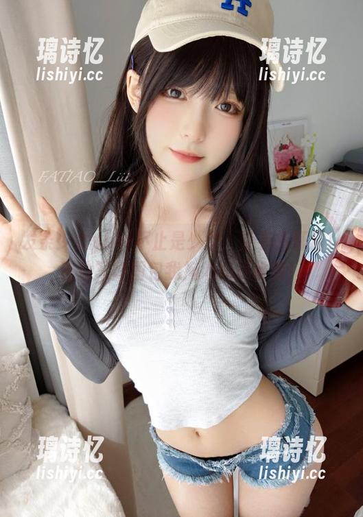 发条少女yoki不止是少女，还有折耳猫！这份写真图包我掏心掏肺推荐！