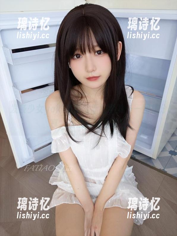 发条少女yoki 发条少女yoki与她的新宠学妹——图集分享,加点戏谑调调!