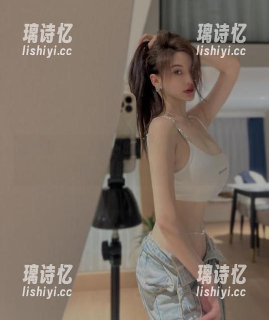 周妍希 微密圈 - 一场甜甜的邂逅,周妍希的图集免费进驻你的心房。