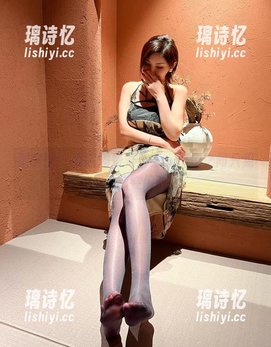 周妍希 微密圈 - 看完周妍希合集,恍惚之间只见大腿在闪光