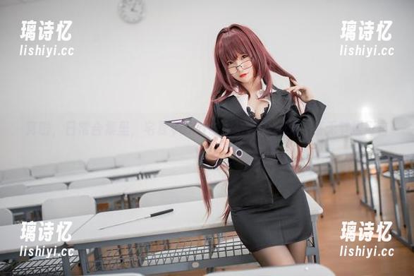 宅夏yoko 算啦,日常合集里,宅夏yoko在家也能嗨翻天,毫无节操可言。