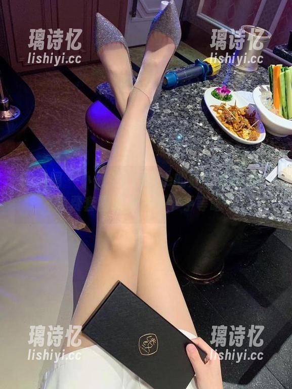 小仙女ELaine 微密圈 - 小仙女ELaine的办公室剧场,免费套图奉上,不下手等啥?