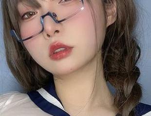 小泉学姐吖最新力作，御姐气质秒杀一切，心里默默鼓掌！