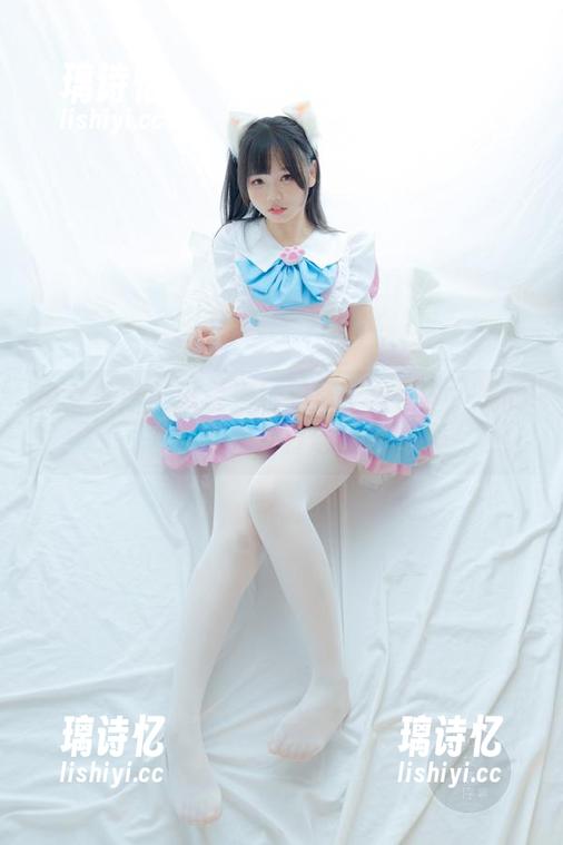 少女秩序 - 谁说婚纱只属于白色？小葵的私房图片打破常规