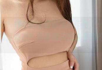尤果网 – Wendy的体操服作品，一秒变身超级运动员！而我则只是边看边吃零食…