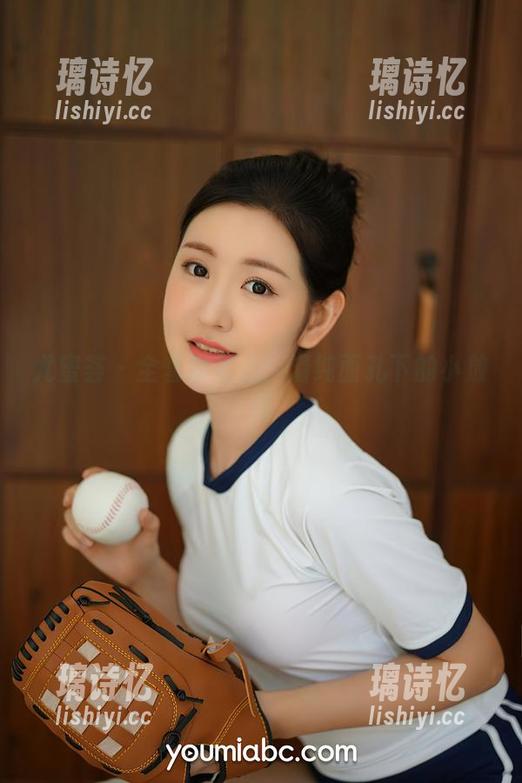 尤蜜荟 - 全套李芯儿：清纯面孔下的小放荡