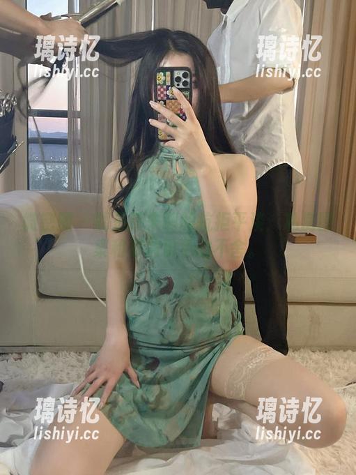微密圈 - 就是阿朱啊的抗拒平淡：私房图集和那抹粉色的不舍。