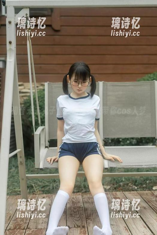 幼水铃衣 初音未来兔子洞:幼水铃衣带你cos入梦乡!