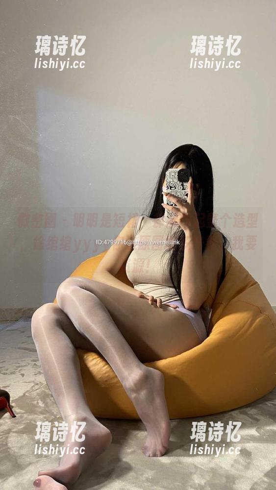 微密圈 - 明明是短裙，却能撑起整个造型，徐绾绾yyyy你这原图得多好看，我要资源！