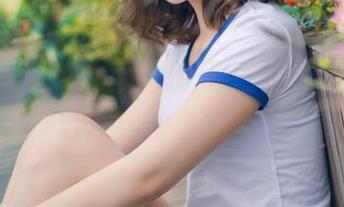 推女神 – 谁能拒绝施忆佳的裤里丝写真和那种隐秘的小资源呢？