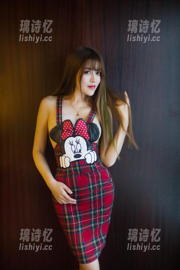 推女郎-潘娇娇 推女郎 - 潘娇娇的私房美图,吊带里藏着多少小心思?