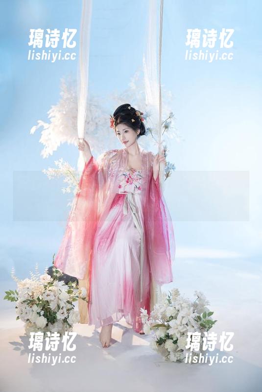 星澜是澜澜叫澜妹呀 黑白有色,星澜是澜澜叫澜妹呀的最新原图突破你的想象力!
