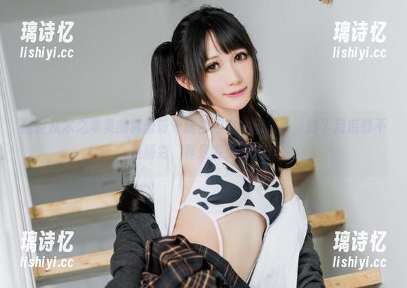 木之本果 指望从木之本果的真爱粉专属合集中找点乐子,到了月底都不见精彩,真是蛮无聊的。