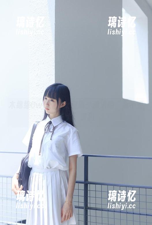 木绵绵OwO 木绵绵OwO的少女图册:满满的“我不要长大”童趣