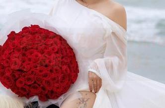 微密圈 – 高清视频里的果儿Victoria美足，声明：壁纸请自备！