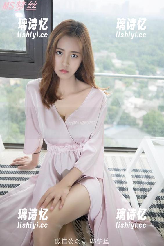 梦丝女神 - 灵唯的双人图集分享——图里有人在对话，实则都是我自己在思考
