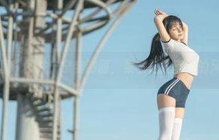 这组图片里，樱井宁宁穿制服，果然是教室里的风云人物啊