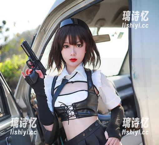 炸蛋Boom 私拍炸蛋Boom的爱宕赛车娘,原图里的神态,让我想起了某个夏天的晚风。